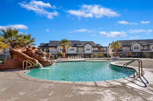Washington County House | 50-51| 2 Homes Together in St. George with Private Hot Tub