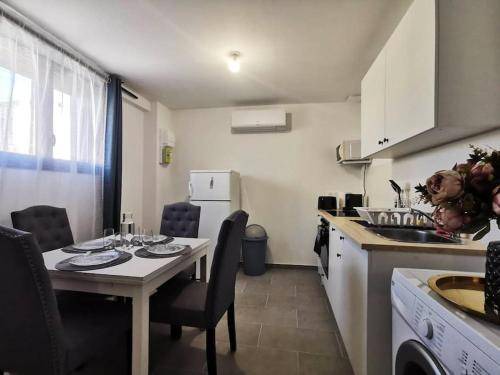 Miramas Apartment | 50 m² Apartment ∙ 2 bedrooms ∙ 6 guests