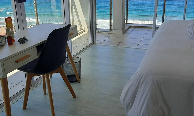 Selection Beach Apartment | 511 Umdloti Resort -sea & breakers view to die for