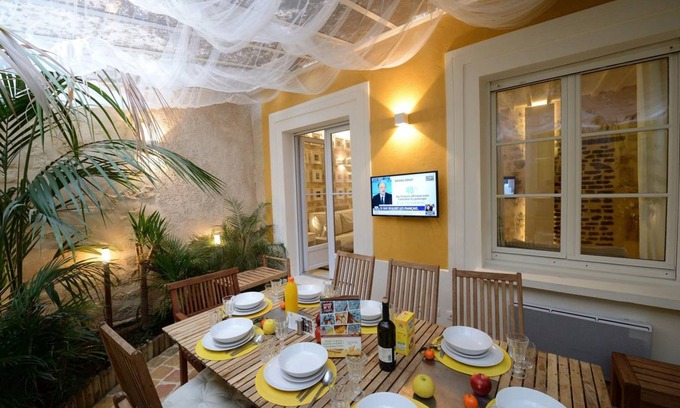 3rd Arrondissement Apartment | 53 m² Apartment ∙ 1 bedroom ∙ 6 guests