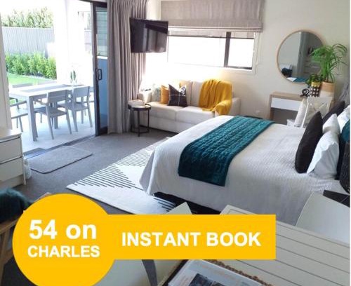 Westshore Apartment | 54 on Charles at Westshore NAPIER