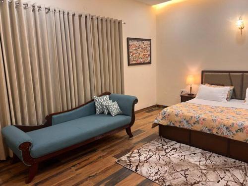 Ranjit Avenue Villa | 5BHK Home Away from Home at Ranjit Avenue Amritsar