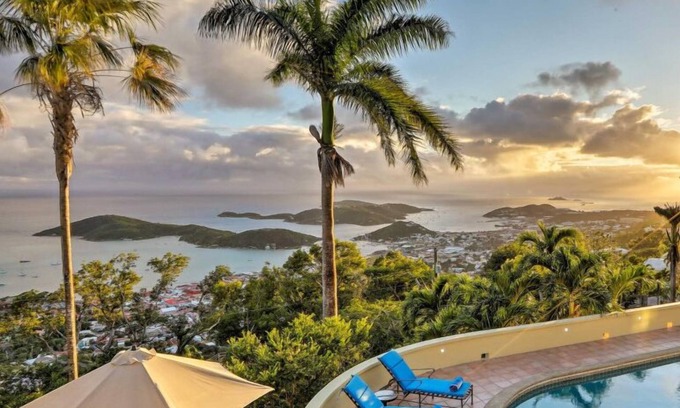 Estate Kings Quarter Villa | 5br - Amazing harbor views, gated neighborhood & huge pool!