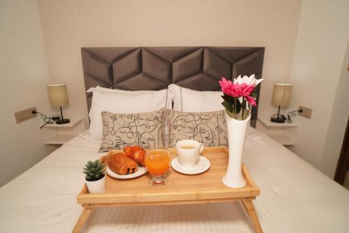 Quartier Des Mimosas Apartment | 5min drive from Train Station with Parking, Air Conditioning & IPTV -Ideal for CAN 2025