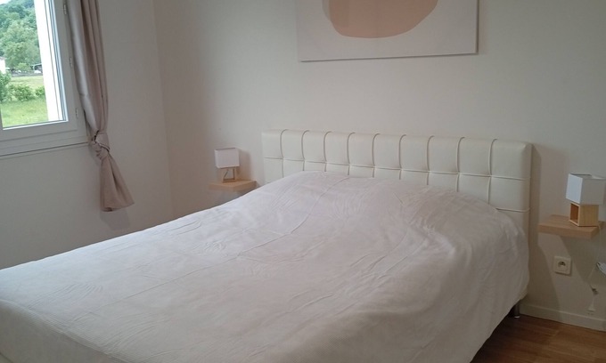 Lezignan Apartment | 5min from the sanctuary Ideal for families, large 50 m2 terrace