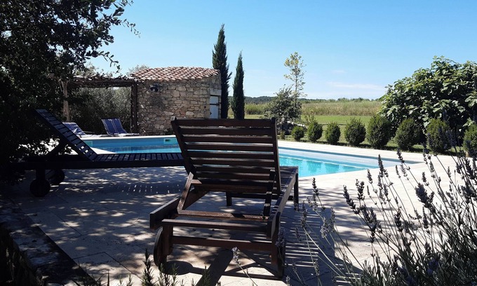 Blauzac House | 5mn from Uzes, air-conditioned gîte in the heart of the vineyards