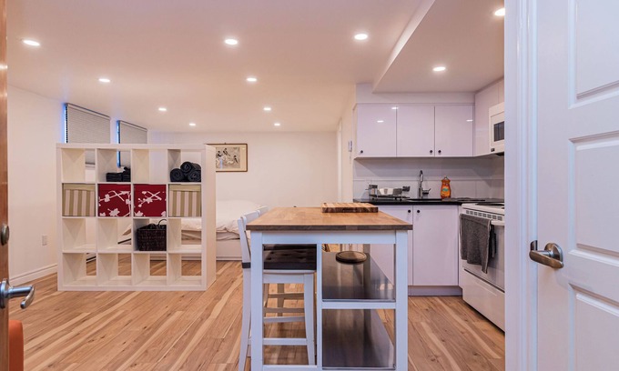 Cote-Saint-Paul Apartment | 5tudio@Jolicoeur Bright Basement- Only 15 Minutes to Montreal via Jolicoeur Stn