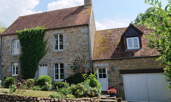 Saint-Sauveur-de-Carrouges House | 6-Bed Farmhouse, Sleeps 13, Pool & Pet Friendly