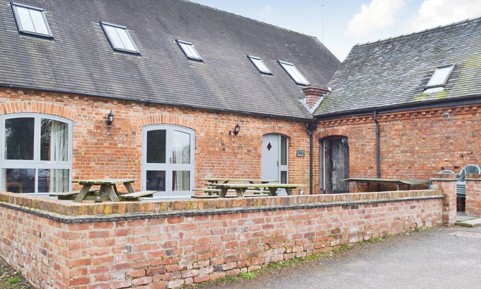 Denstone Cottage | 6 bedroom accommodation in Somersal Herbert, near Ashbourne