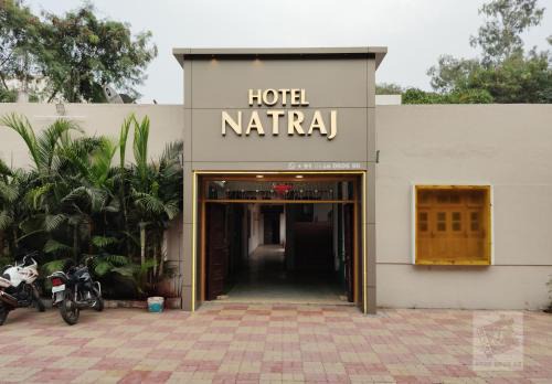 Daulatabad Hotel | 6 CR Hotel Natraj RAILWAY STATION