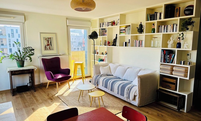 Saint-Ouen Apartment | 6 guests in the heart of Les Docks de Saint-Ouen