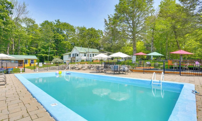 Mongaup Valley Cabin | 6 Mi to Bethel Woods: Cabin w/Pool Access