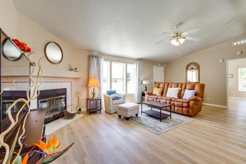 Pahrump House | 6 Mi to Downtown Pahrump Scenic Desert Retreat