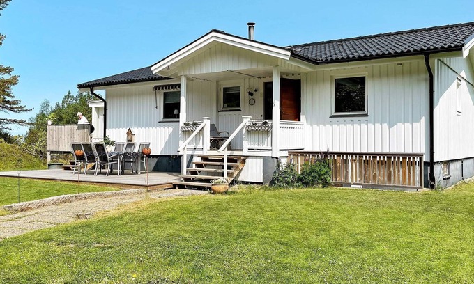 Munkeby House | 6 person holiday home in UDDEVALLA-By Traum