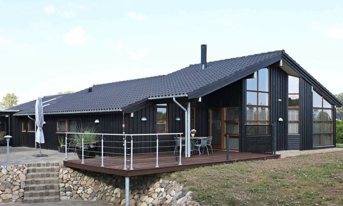 Nordost House | 6 person holiday home in Sæby
