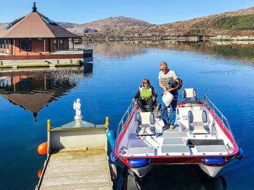 Kalvag House | 6 person holiday home in Kalvåg-By Traum