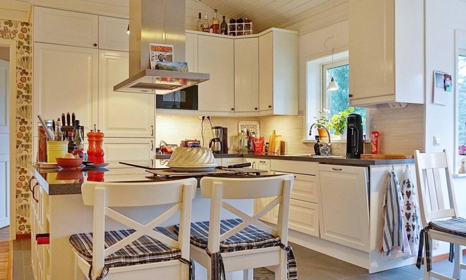 Vato House | 6 person holiday home in VäTö