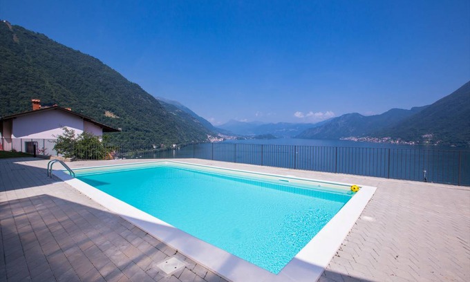 Argegno Apartment | 60 m² Apartment ∙ 2 bedrooms ∙ 4 guests