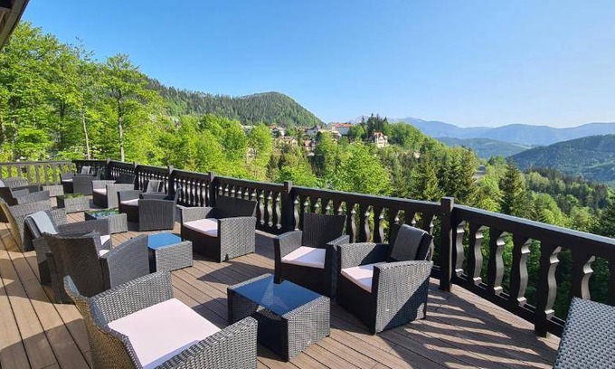 Semmering Hotel | 60 m² Hotel ∙ 3 bedrooms ∙ 9 guests