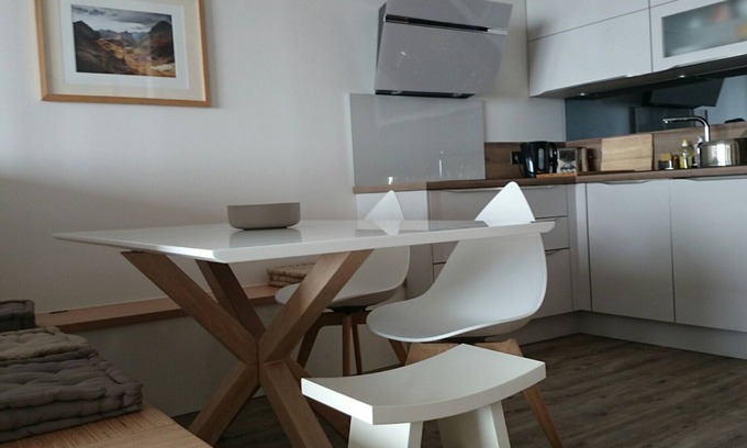 Cognet Apartment | 60 m2 ski-in ski-out 7 persons haut Cognet Alpe d'Huez, beautiful view!