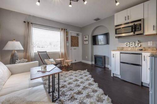 South Seminole Heights Apartment | 65 m² Apartment ∙ 1 bedroom ∙ 2 guests