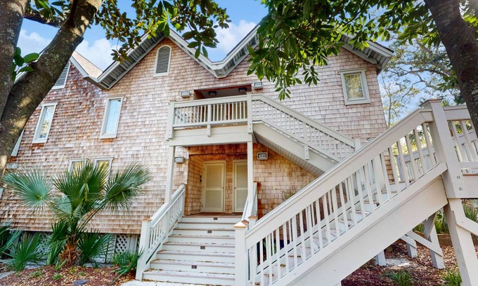West Beach Village Condo | 65 m² Condo ∙ 1 bedroom ∙ 2 guests