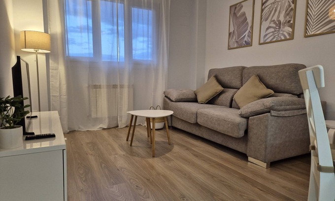 La Corredoria y Ventanielles Apartment | 650A Apartamento moderno, acogedor y con garaje