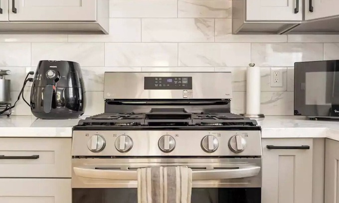 Southern Hills House | 67 Alta Vista Way