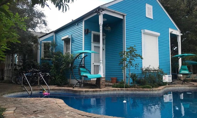 Faubourg Marigny Villa | 7 Bedroom - Sleeps 14! Next to Bourbon Street