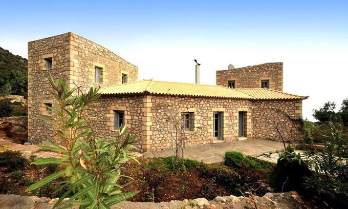 Kardamyli Villa | 7 bedroom Stonehouse Villa for rent