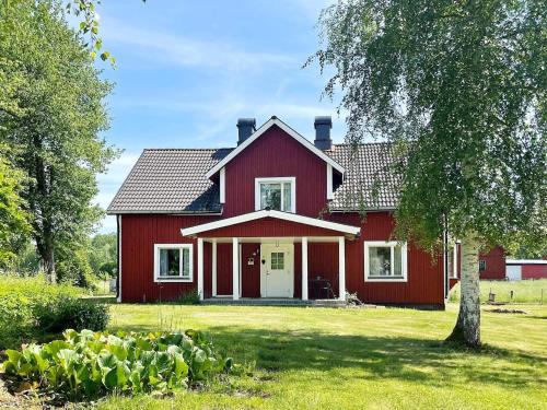 Hogsby House | 7 person holiday home in HÖGSBY