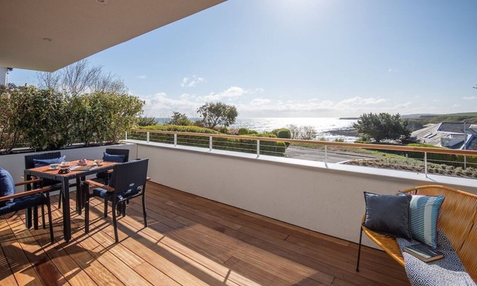 St Abbs Apartment | 7 THE BAY - modern sea view coastal apartment