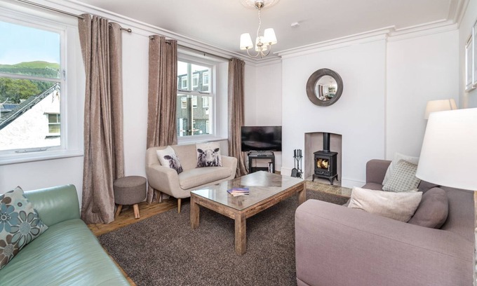 Keswick Cottage | 7 The Townhouses - a house that sleeps 8 guests in 4 bedrooms
