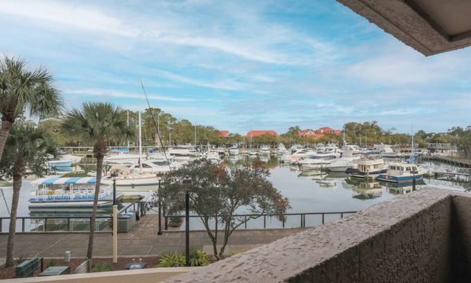 Shelter Cove Villa | 7138 Harbourside: Stunning Marina Views from this 2 Bedroom Harbourside Villa