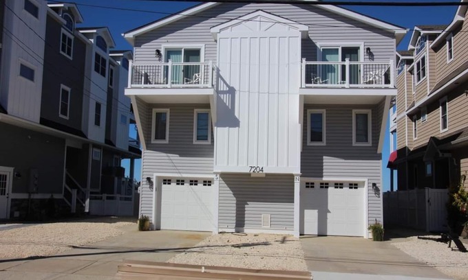 Dennisville Condo | 7204 Central Avenue North