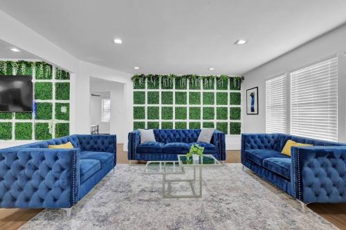 North Druid Hills House | 7br Atlanta Homeopen Layout, Sleeps16 With11beds