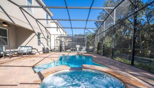 Kissimmee House | 7BR Dream Home - Cinema, Game Room, Themed Rooms & Hot Tub!