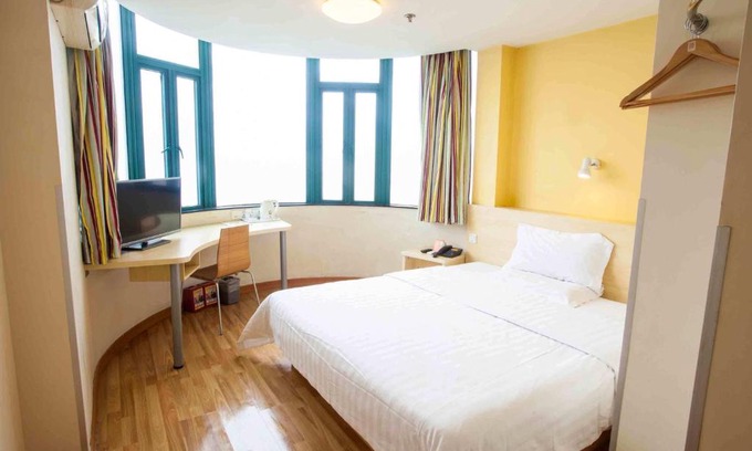 Weibin District Hotel | 7Days Inn Baoji Xigaoxin