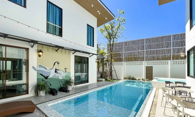San Pu Loei Villa | 8 Bedroom Luxury Pool Villa near Golf Courses