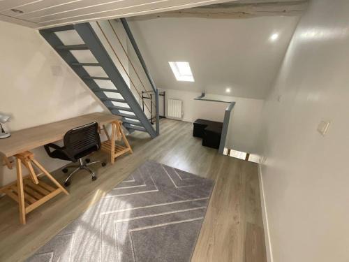 Larris-Maradas-Palette-Bocages Apartment | 8 les maradas bruns