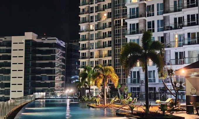 Lapu-Lapu Resort | 8 Newtown Boulevard