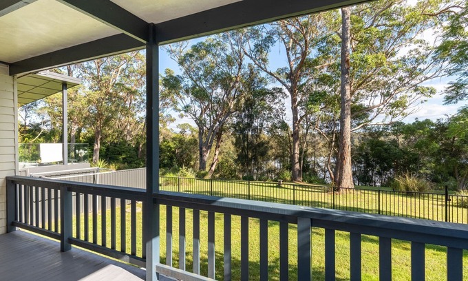 Wallaga Lake House | 8 on The Lake- Fairhaven Pt Way
