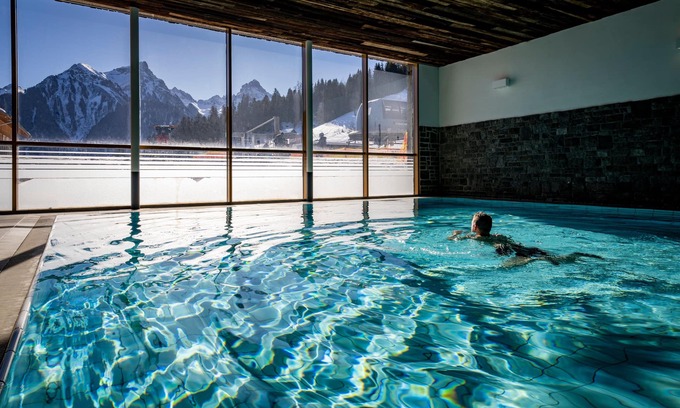 Buerserberg Apartment | 8-person apartment in the holiday park Landal Chalet Matin