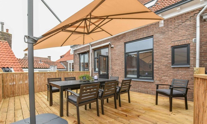 Yerseke House | 8-person holiday apartment (first floor) in Yerseke