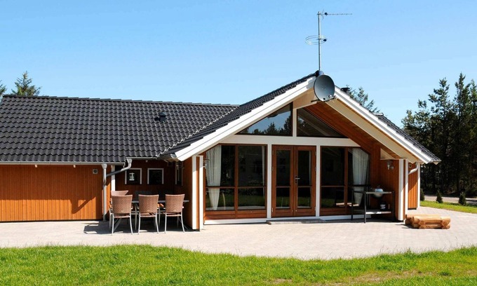 Sønder Nissum House | 8 person holiday home in Ulfborg