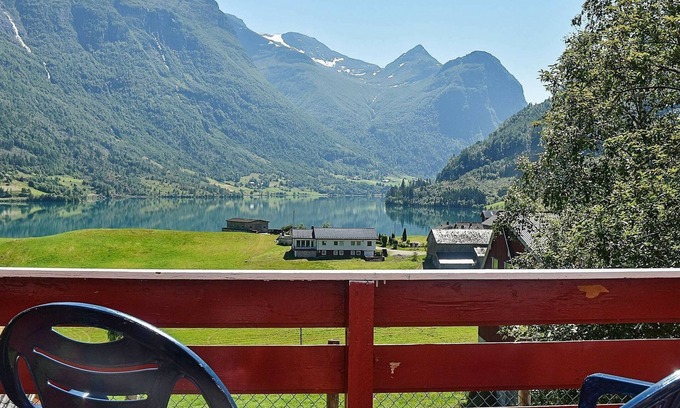 Olden House | 8 person holiday home in olden