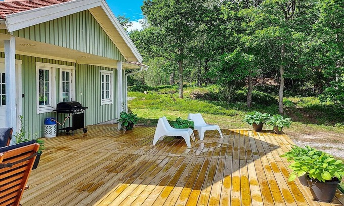 Ellos House | 8 person holiday home in ELLÖS