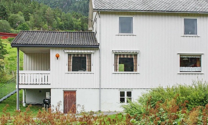 Halsa Municipality House | 8 person holiday home in VÅGLAND-By Traum