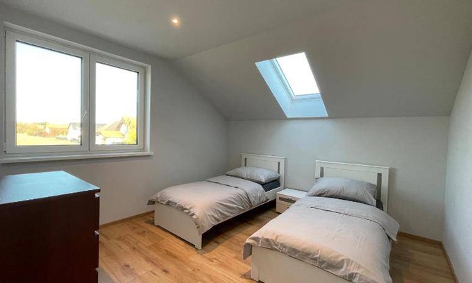 Mannswoerth Apartment | 80 m² Apartment ∙ 2 bedrooms ∙ 9 guests
