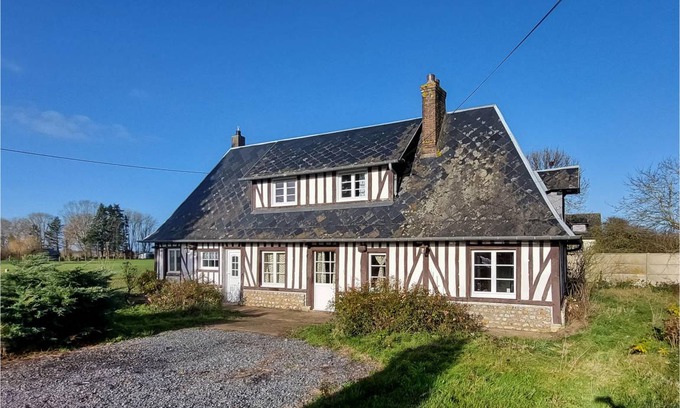 Berthouville House | 80 m² Farmhouse ∙ 2 bedrooms ∙ 4 guests